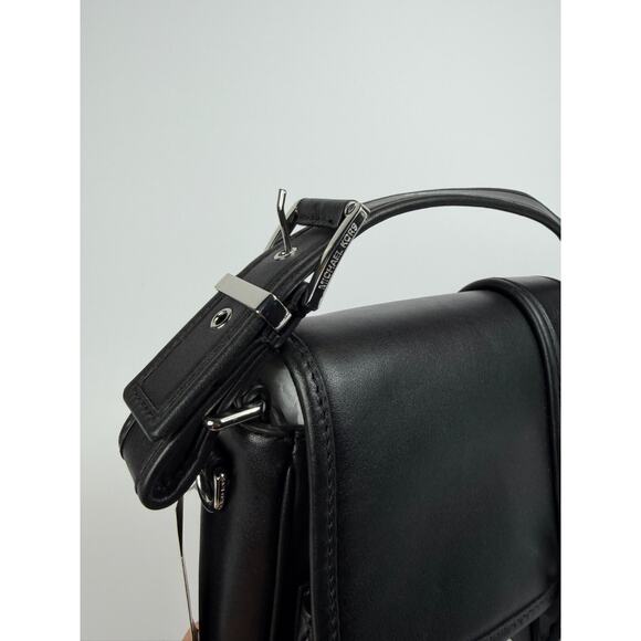 Michael Kors Colby Medium Grommeted Leather Messenger Bag Unisex NWT - Picture 7 of 8